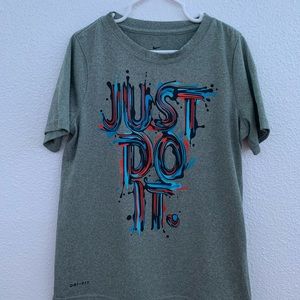 Dri-Fit Nike T-shirt